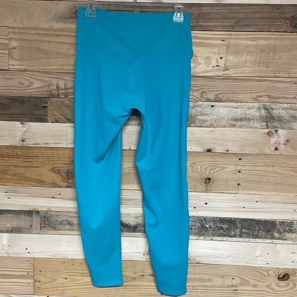 Zenana size XL teal color no seam butt lifting leggings - Picture 5 of 5